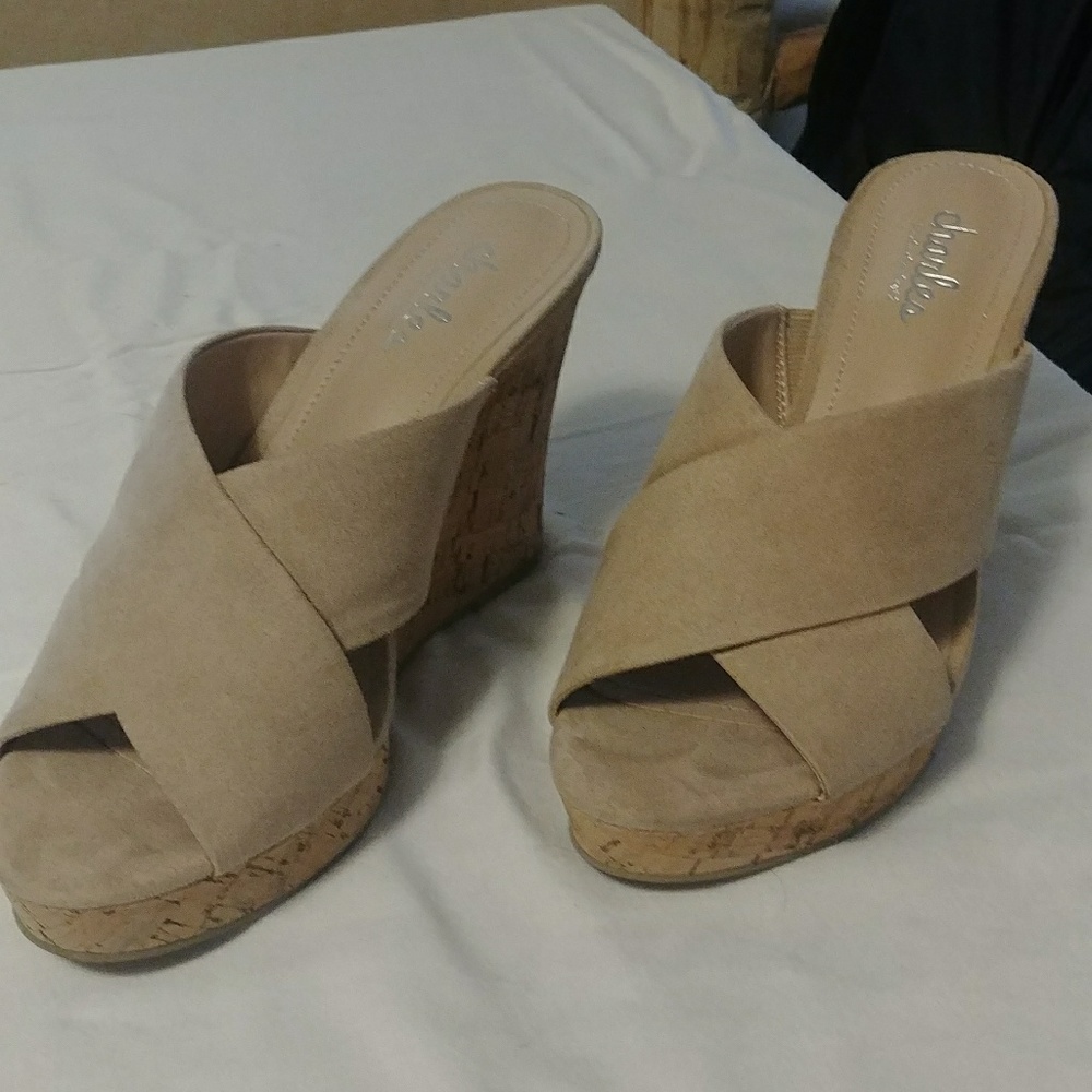 4" wedge